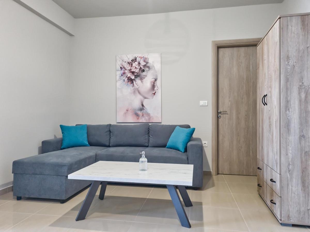 Epipleon Luxury Suites -106- Δωμάτιο 40Τμ Με Βεράντα 45Τμ Μπροστά Στην Θάλασσα Nafpaktos Buitenkant foto