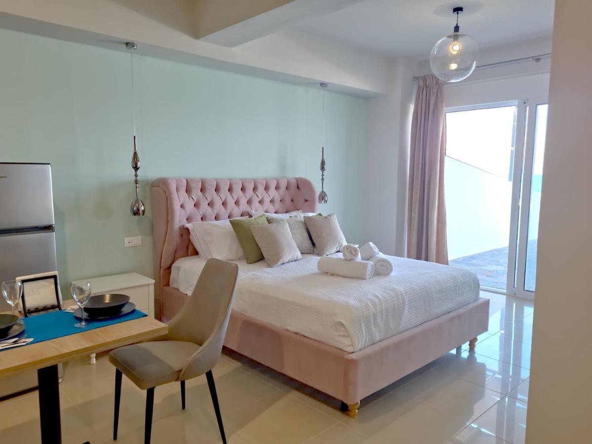 Epipleon Luxury Suites -106- Δωμάτιο 40Τμ Με Βεράντα 45Τμ Μπροστά Στην Θάλασσα Nafpaktos Buitenkant foto